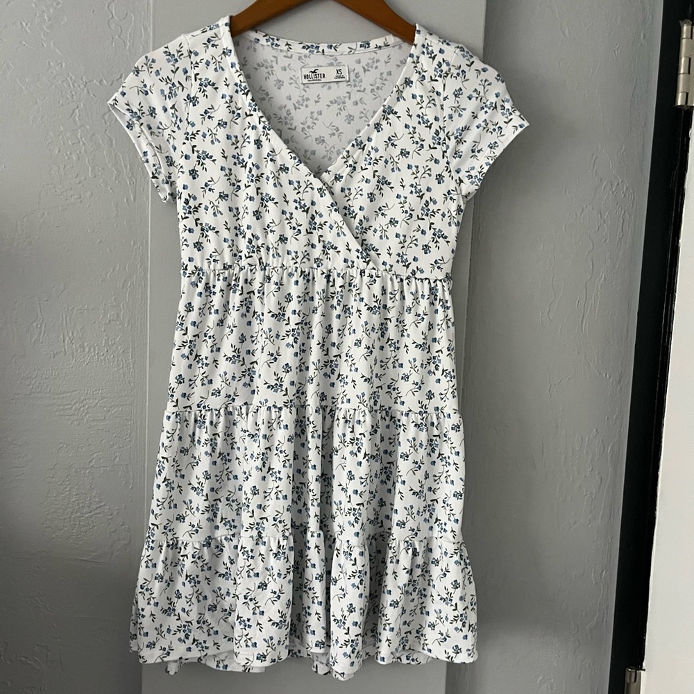 Hollister Floral blue and white dress